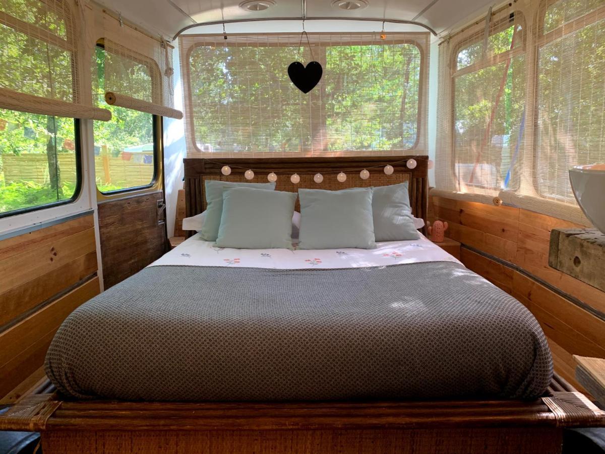 Magic Roof Top Bus With Big Bath In The Tree Forest! Mimizan-Plage Exterior foto
